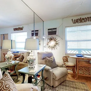 Chateau 8w Apartment
