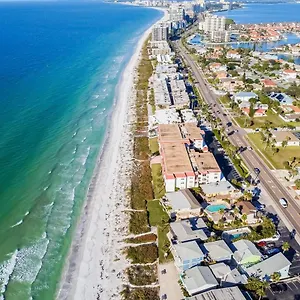 Beachy Keen Apartment
