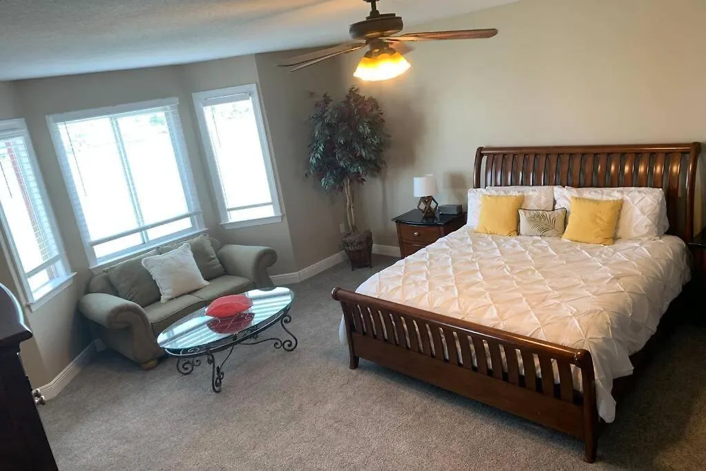 Luxury And Spacious Waterside Getaway Clearwater Beach Holiday home