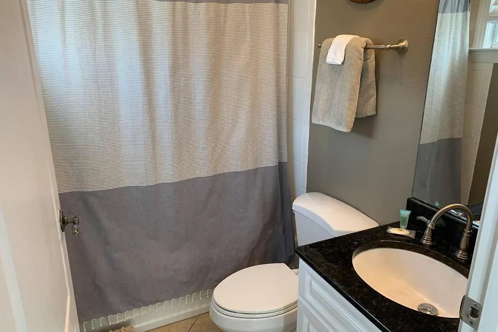 Holiday home Luxury And Spacious Waterside Getaway Clearwater Beach